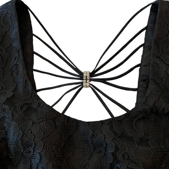 A S Elliot black lace cocktail dress with back rhinestone back accents size 24 - Picture 3 of 14
